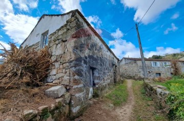 Moradia 2 Quartos em Santiago de Piães