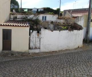 House  in Dois Portos e Runa