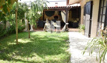 House 3 Bedrooms in Santa Catarina da Serra e Chainça