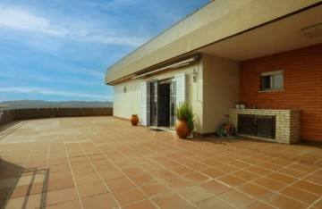 Apartment 4 Bedrooms in Oliveira