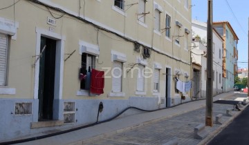 Apartamento 1 Quarto em Carcavelos e Parede