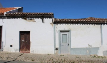 Moradia  em Santo Agostinho e São João Baptista e Santo Amador