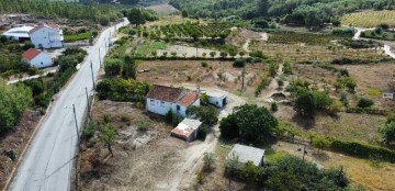 Quintas e casas rústicas em Teixoso e Sarzedo