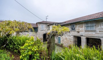 Quintas e casas rústicas 4 Quartos em Nogueira e Silva Escura