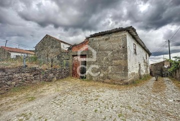 House  in Vilar de Perdizes e Meixide