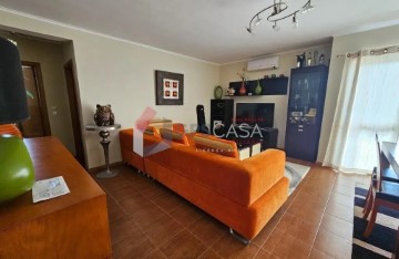 Apartamento 2 Quartos em Praia da Vitória (Santa Cruz)