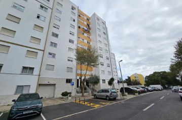 Appartement 3 Chambres à Massamá e Monte Abraão
