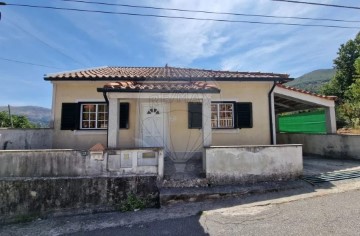 Moradia 2 Quartos em Salvador e Santo Aleixo de Além-Tâmega