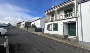 Moradia 3 Quartos em Ponta Delgada (São Sebastião)