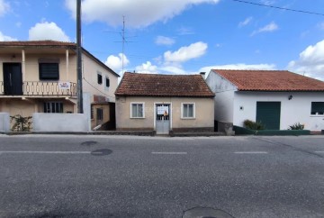 Maison 2 Chambres à Parceiros e Azoia