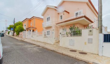 Maison 5 Chambres à Santa Iria de Azoia, São João da Talha e Bobadela