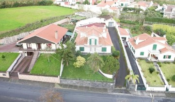House 5 Bedrooms in Ribeira Seca