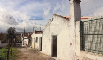 House 1 Bedroom in Alenquer (Santo Estêvão e Triana)