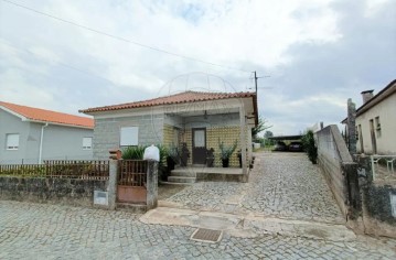 House 3 Bedrooms in Carreira e Bente
