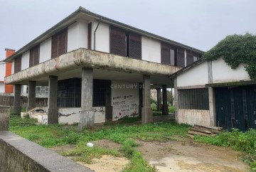 Bâtiment industriel / entrepôt à Arcozelo