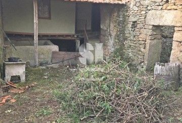 Moradia 2 Quartos em Vila Cova do Covelo/Mareco
