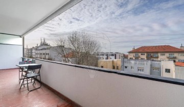Apartment 4 Bedrooms in Aldoar, Foz do Douro e Nevogilde