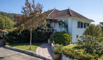 House  in Poiares (Santo André)