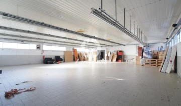 Industrial building / warehouse in Carvalhal