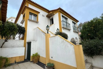 House  in Loures
