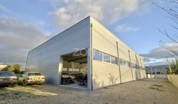 Industrial building / warehouse in Briteiros Santo Estêvão e Donim