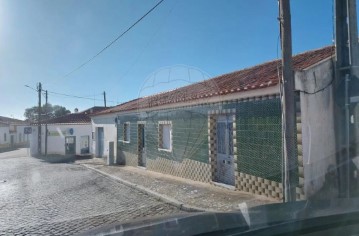 Moradia 2 Quartos em Póvoa de São Miguel