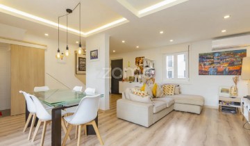 House 4 Bedrooms in Benfica