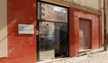 Commercial premises in Benfica