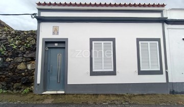 Maison 2 Chambres à Ponta Delgada (São Pedro)