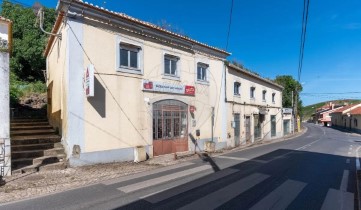 Apartamento 2 Quartos em Almargem do Bispo, Pêro Pinheiro e Montelavar