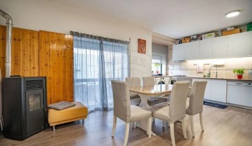 Apartamento 3 Quartos em Ronfe