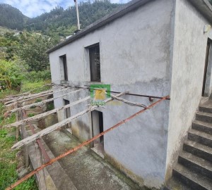 Maison  à Calheta