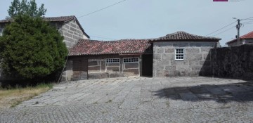 Quintas e casas rústicas 4 Quartos em Selho São Lourenço e Gominhães
