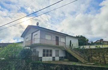 House  in Viatodos, Grimancelos, Minhotães, Monte Fralães