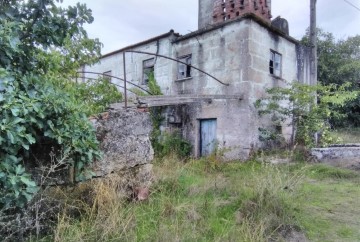 Quintas e casas rústicas em Jarmelo São Miguel
