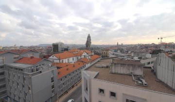 Appartement 2 Chambres à Santa Maria da Feira, Travanca, Sanfins e Espargo