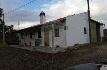 Quintas e casas rústicas 3 Quartos em Póvoa de Rio de Moinhos e Cafede