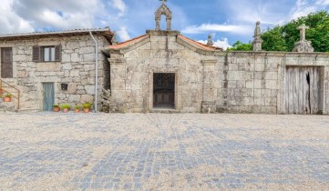 Quintas e casas rústicas em Galegos