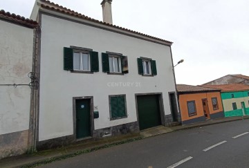 Moradia 4 Quartos em Rosto de Cão (Livramento)