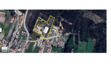 Bâtiment industriel / entrepôt à Regueira de Pontes