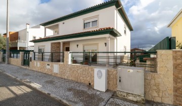 Casa o chalet 4 Habitaciones en Marinha Grande