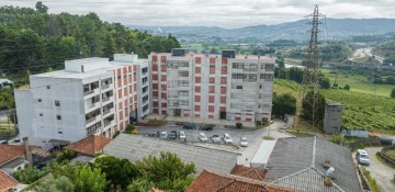 Apartamento 2 Quartos em Selho (São Jorge)