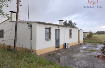 Quintas e casas rústicas em Salvaterra de Magos e Foros de Salvaterra