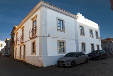 House 5 Bedrooms in Faro (Sé e São Pedro)