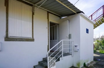 Building in O. Azeméis, Riba-Ul, Ul, Macinhata Seixa, Madail
