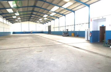 Industrial building / warehouse in Marrazes e Barosa