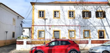 Apartamento 2 Quartos em N.S. da Vila, N.S. do Bispo e Silveiras