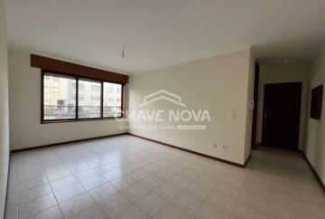 Apartamento 3 Quartos em Avintes