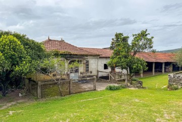 Maison  à Vila Cova e Feitos