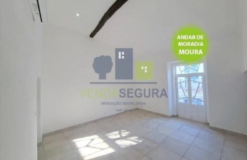 Moradia 2 Quartos em Santo Agostinho e São João Baptista e Santo Amador